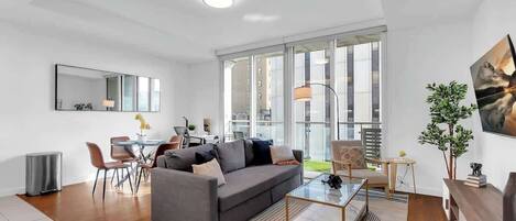 Televisión y oficina