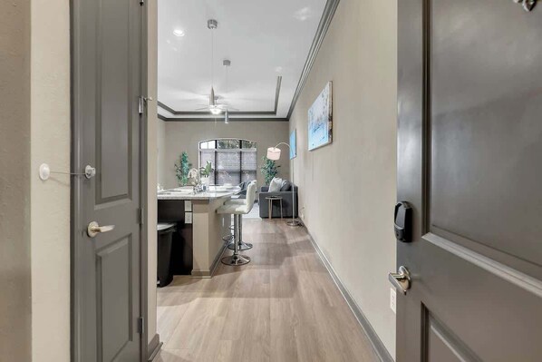 Interior - Cozy 1BR- Pool,Gym,Parkng,Near BOK Ctr&Arts Dstrct (Tulsa)