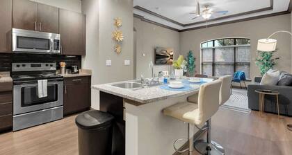 Stylish 1BR Near BOK Center-Gym, Pool, Pet Frndly