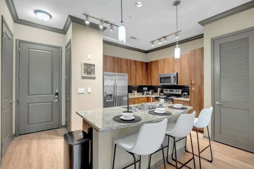 Cozy 2BR Near BOK Center - Gym, Pool, Pet Friendly