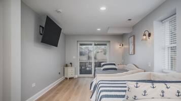 3 bedrooms, desk, iron/ironing board, free WiFi