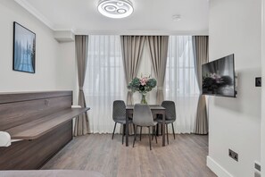Family Studio with Kids Sofa Bed Lower Ground | Television - Cleveland Residences Bloomsbury (London)
