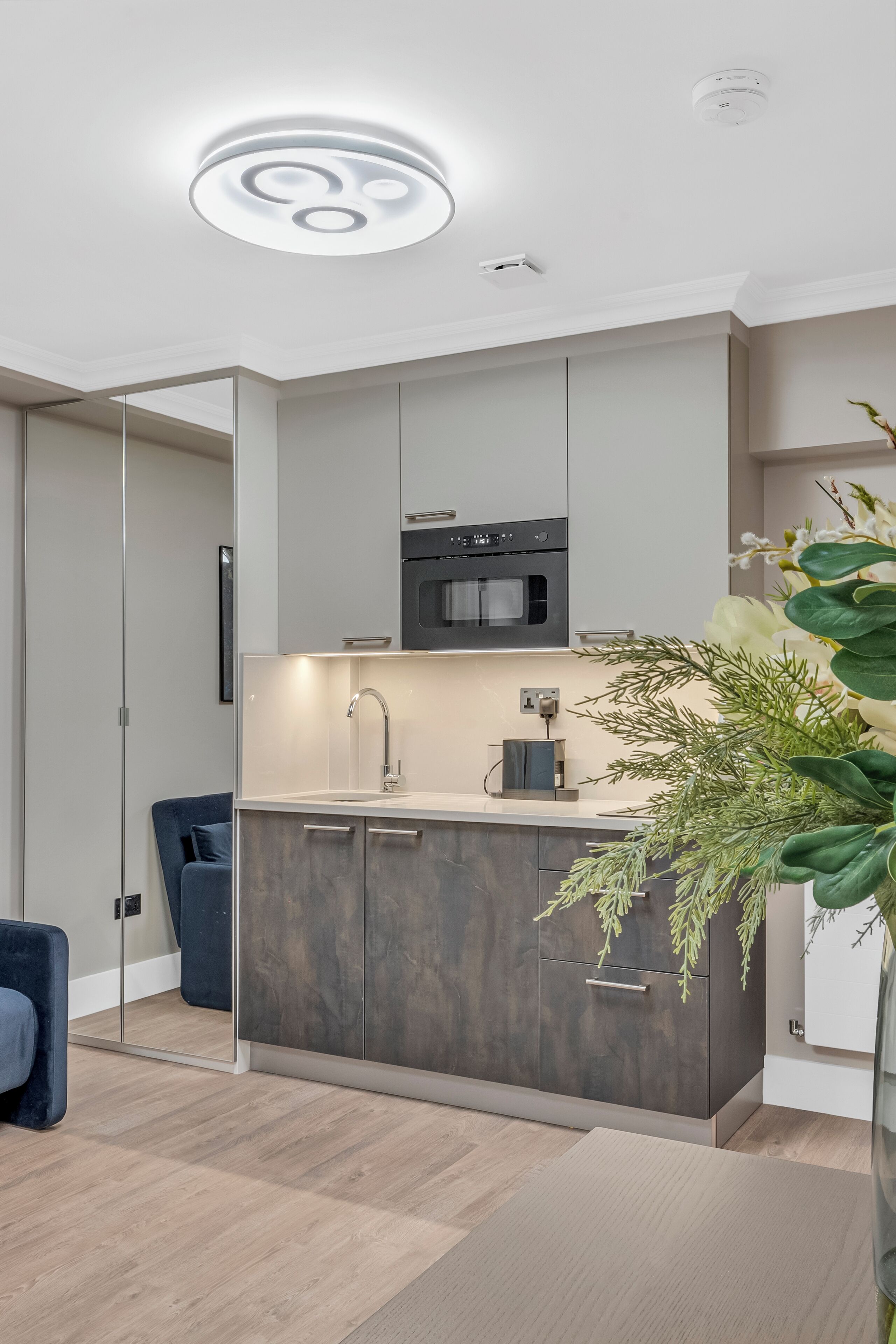 Lower Ground Family Studio | 客房内保险箱、遮光窗帘、熨斗/熨衣板、免费 WiFi