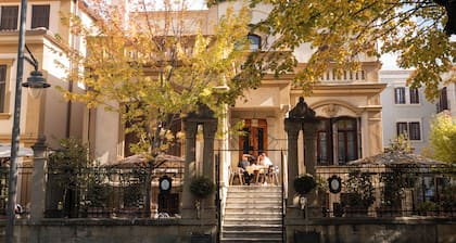 Vila Ebel Hotel Pool & Spa