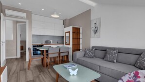 Living area - Brotis - Apartment with sea view (Baska Voda)