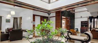 Lagoon Luxe Villa by Spacez