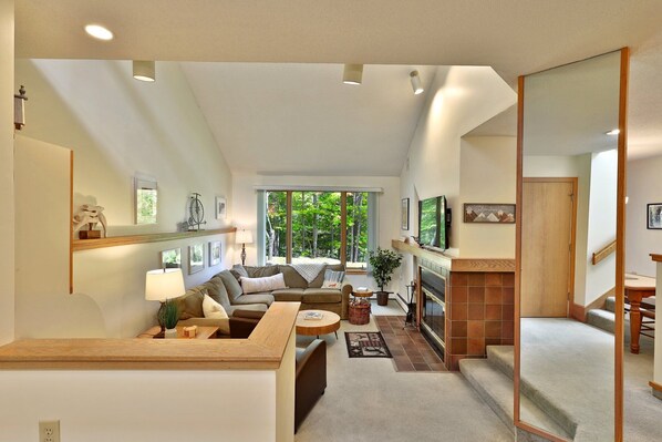 TV connectée, cheminée