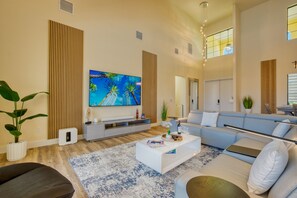 Smart TV, books