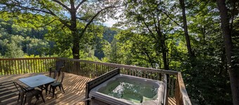 Relax on the Shores of Charming Lac McArthur