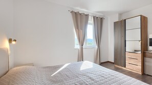 2 bedrooms, iron/ironing board, free WiFi, bed sheets - Villa Rhapsody by Villas Guide (Buzet)