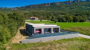 Exterior - Villa Rhapsody by Villas Guide (Buzet)