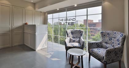 Hotel The Grand Suites