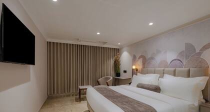 Hotel The Grand Suites