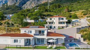 Unclassified image, 2 of 24, button - Villa Mira Mel mit privaten Pool (Makarska)