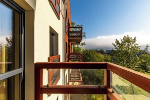 Appartement, balcon, vue sur la montagne | Balcon