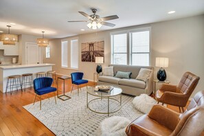 House (2 Bedrooms) | Interior