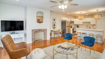 House (2 Bedrooms) | Interior