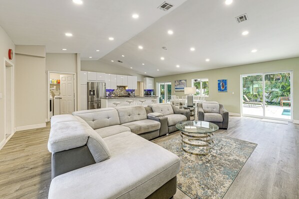 House (3 Bedrooms) | Interior