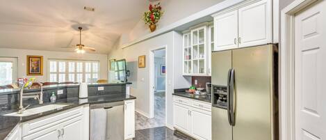 Rumah (4 Bedrooms) | Interior
