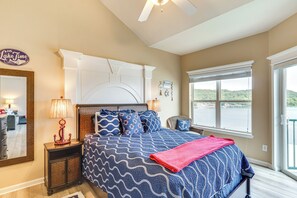 Apartment (3 Bedrooms) | Interior - Lakefront Camdenton Condo Near Ha Ha Tonka & Golf! (Camdenton)