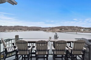 Apartment (3 Bedrooms) | Interior - Lakefront Camdenton Condo Near Ha Ha Tonka & Golf! (Camdenton)