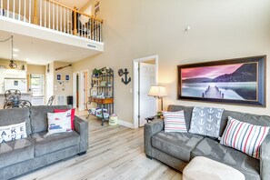 Apartment (3 Bedrooms) | Interior - Lakefront Camdenton Condo Near Ha Ha Tonka & Golf! (Camdenton)