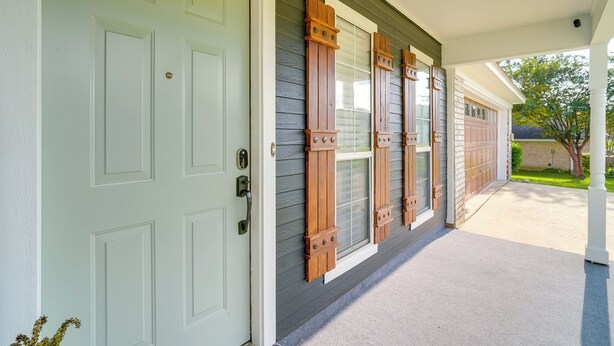 Interior - Calhoun Home w/ Spacious Interior & Backyard! (Calhoun)