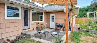 เกสต์สวีทในพื้นที่พอร์ตแลนด์กับชานบ้านที่ใช้ร่วมกัน