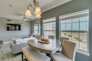 Apartment (2 Bedrooms) | Bahagian dalam