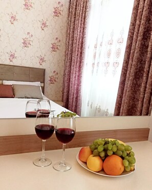 Superior Condo, Balcony, City View - Prestigious apartment near the metro (Baku)