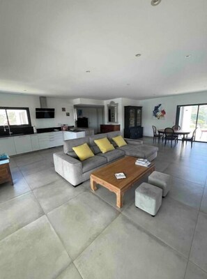 Fireplace - Villa Azura - Panoramic view (Sainte-Maxime)