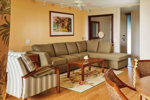 Flat-screen TV - The Cliffs Condos (Princeville)