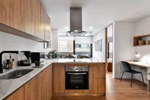 Apartment | 1 bedroom, desk, Internet - w Prestigious 1BR w Balcony in Usaquen (Bogotá)