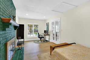 3 chambres, bureau, fer et planche à repasser, Wi-Fi