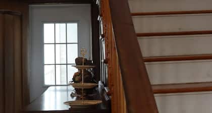 History Meets Simplicity – Thoughtfully Restored Suite with Just the Essentials.