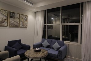 42-cm flat-screen TV with satellite channels, heated floors, offices