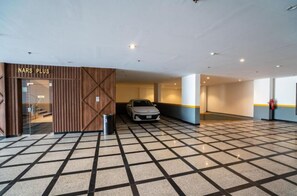 Ubetjent parkering (inkludert)