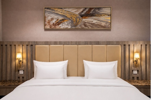 Nars Plus Serviced Apartments - Al Basateen