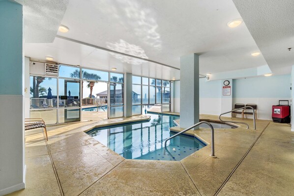 Indoor pool - Sunsets and Palms Sum (Gulf Shores)
