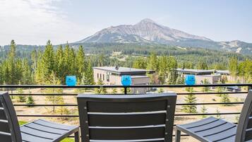 Condo, 4 Bedrooms | Property grounds