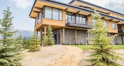 202 Lakelodge 4 Bedroom Condo