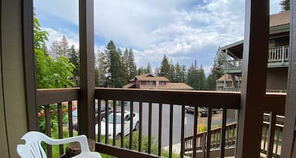 Hidden Valley Homestead | Near Hike/Bike & More!