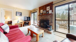 TV, fireplace, DVD player