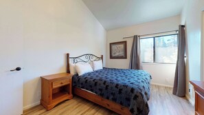 3 間睡房、熨斗/熨衫板、Wi-Fi、床單