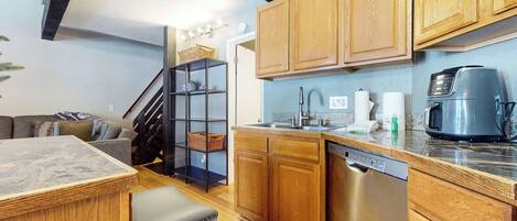 المنشأة من الداخل