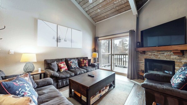 TV, fireplace, DVD player