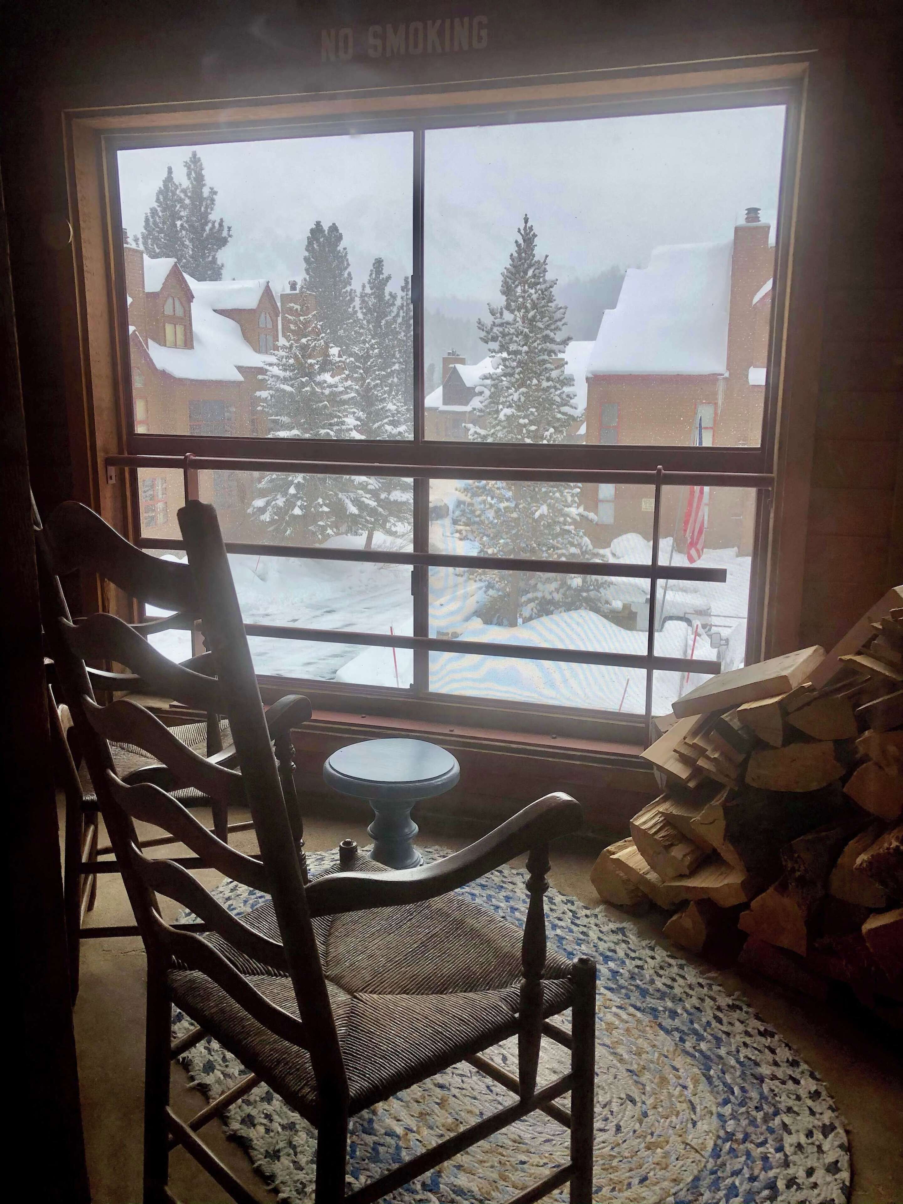 المنشأة من الداخل