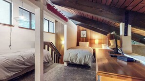 1 slaapkamer, een strijkplank/strijkijzer, wifi, beddengoed