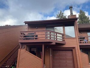 Exterior - Canyon Ski & Racquet #1 | Near Hike & Bike Trails! (Mammoth Lakes)