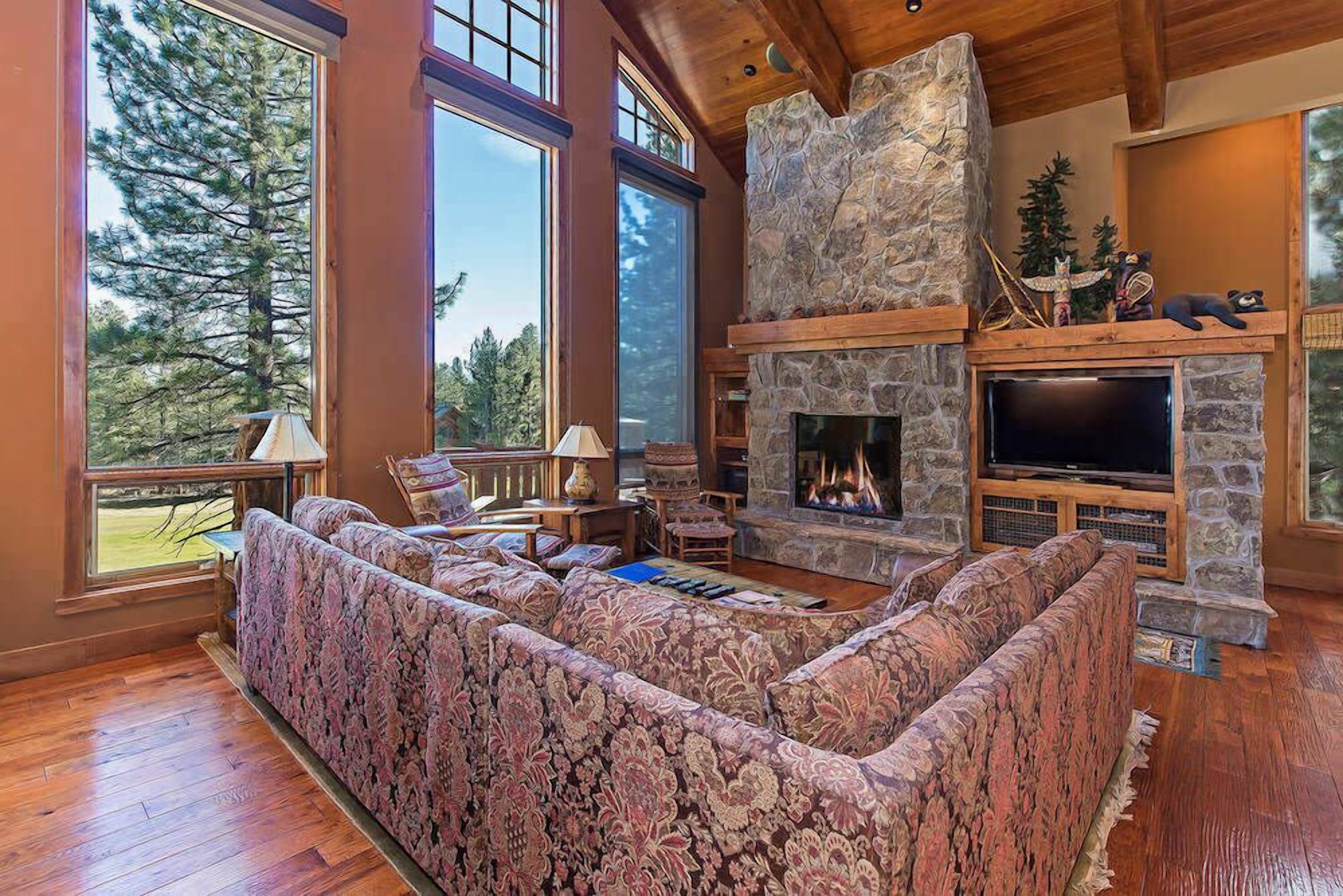 TV, fireplace, DVD player, foosball